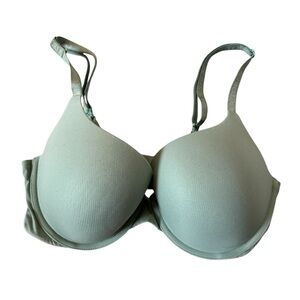 Victorias Secret VS Light Green T Shirt Padded Bra | 36DD